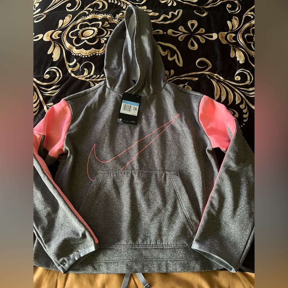 BRAND NEW Girl’s Nike Hooded Sweatshirt